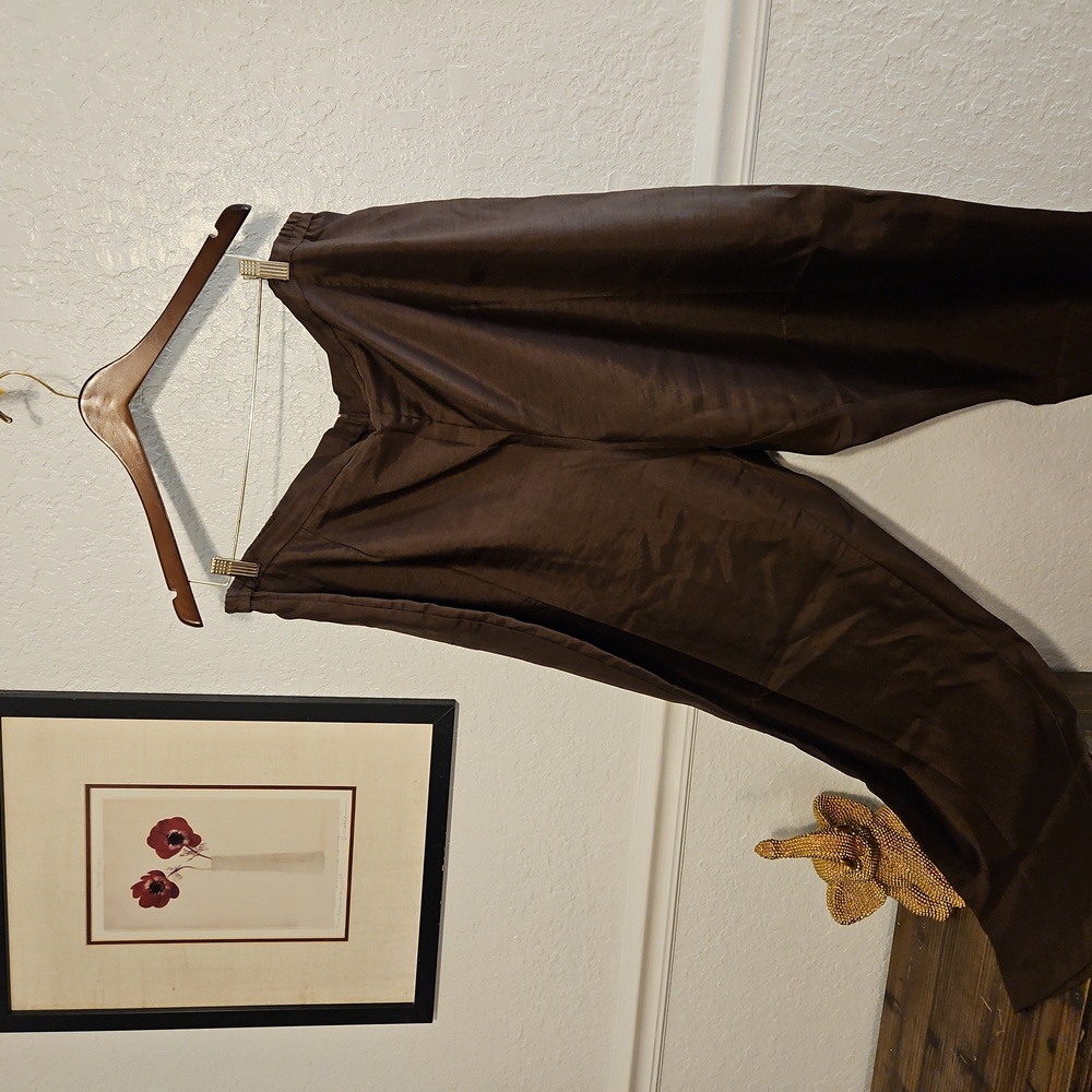 Dress Barn 2pc ser -  Brown pants with floral top, Size 24, 100% polyester